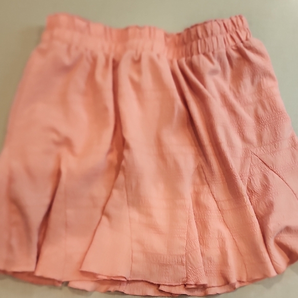 Forever 21 Dresses & Skirts - 🩶Peach Pleated Skirt